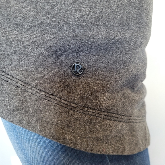 Lululemon Bliss Break Wrap, GUC, Size 2 - Picture 7 of 9